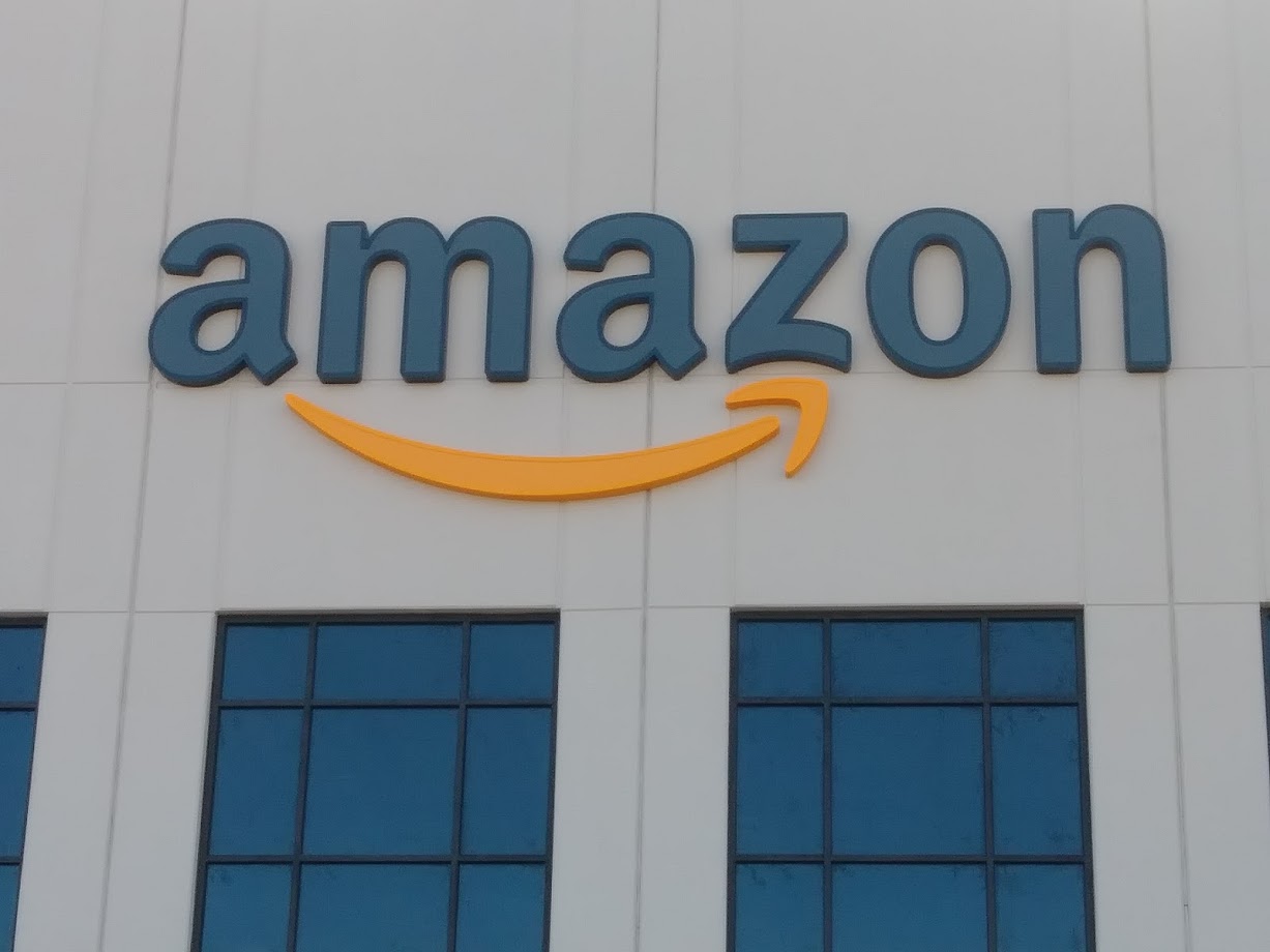 SIGN GALLERY : MEDIA 1 / WRAP THIS | SIGNS & VEHICLE WRAPS